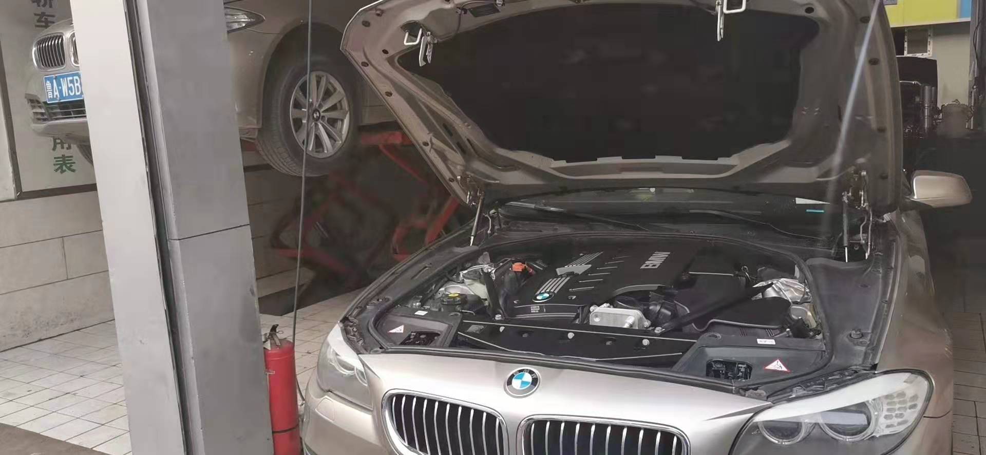 沃爾沃汽車的剎車油怎么會進(jìn)水呢？